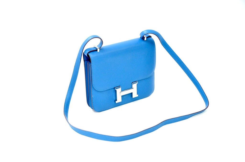 Brand: Hermes
Style: Constance Swift Leather Messenger
Size: 18 cm
Hardware: Palladium