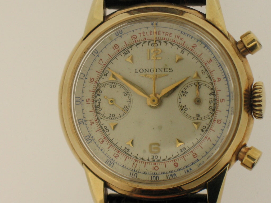 Longines Yellow Gold Chronograph Wristwatch circa 1950s For Sale 3