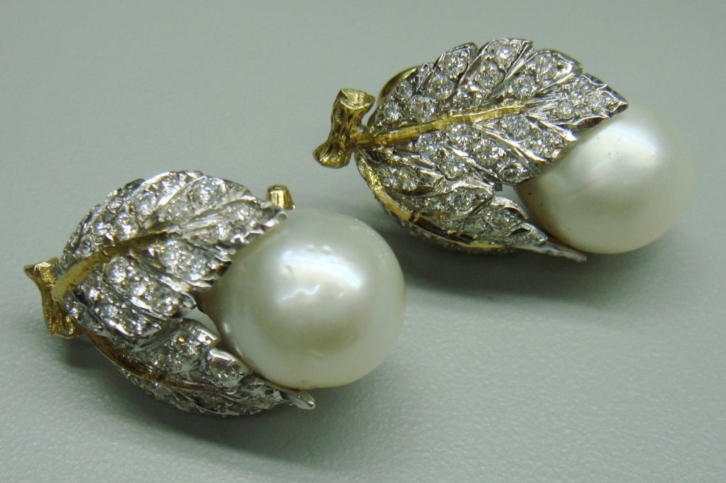 Women's MARIO BUCCELLATI Pearl Diamond Leaf Gold Earclips Earrings