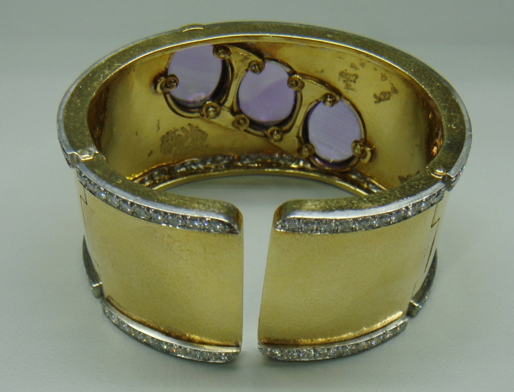David Webb Hammered Yellow Gold Diamond Amethyst Cuff Bracelet For Sale 1
