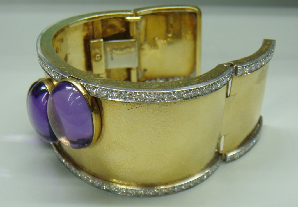 David Webb Hammered Yellow Gold Diamond Amethyst Cuff Bracelet For Sale 2