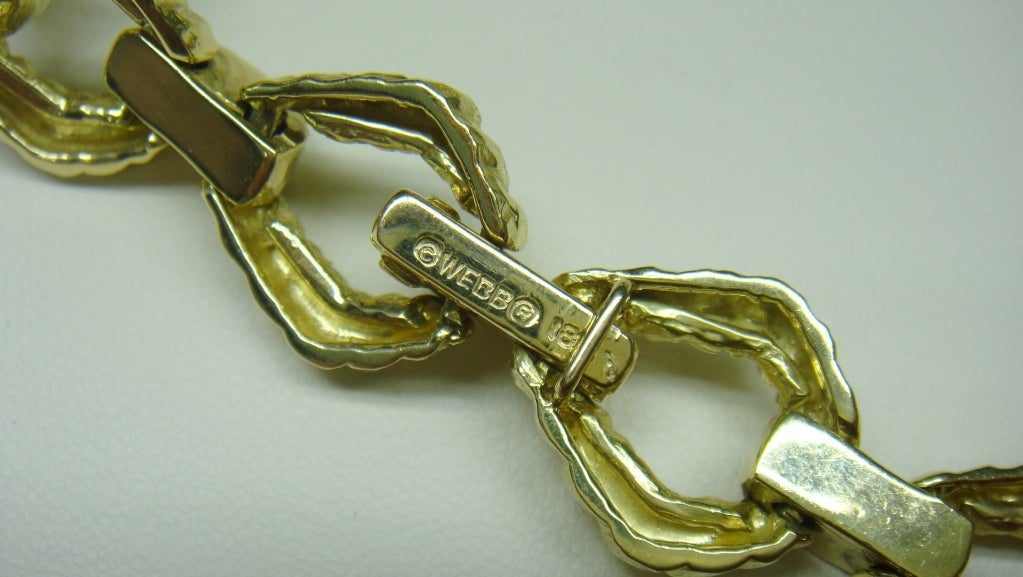 DAVID WEBB Gold Diamond Fleur-de-Lys Pendant Chain Necklace For Sale 5