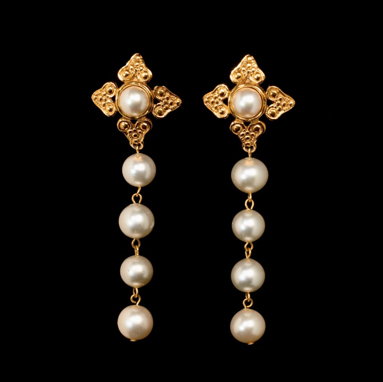 Chanel drop earrings