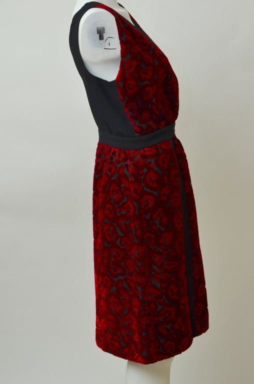 Prada red  velvet  floral print  dress with black fabric inserts. Excellent condition,new without paper tags.Size 44 IT.Made in Italy.
Fall 2009 collection.
Similar dress seen on Jessica Alba and Anna