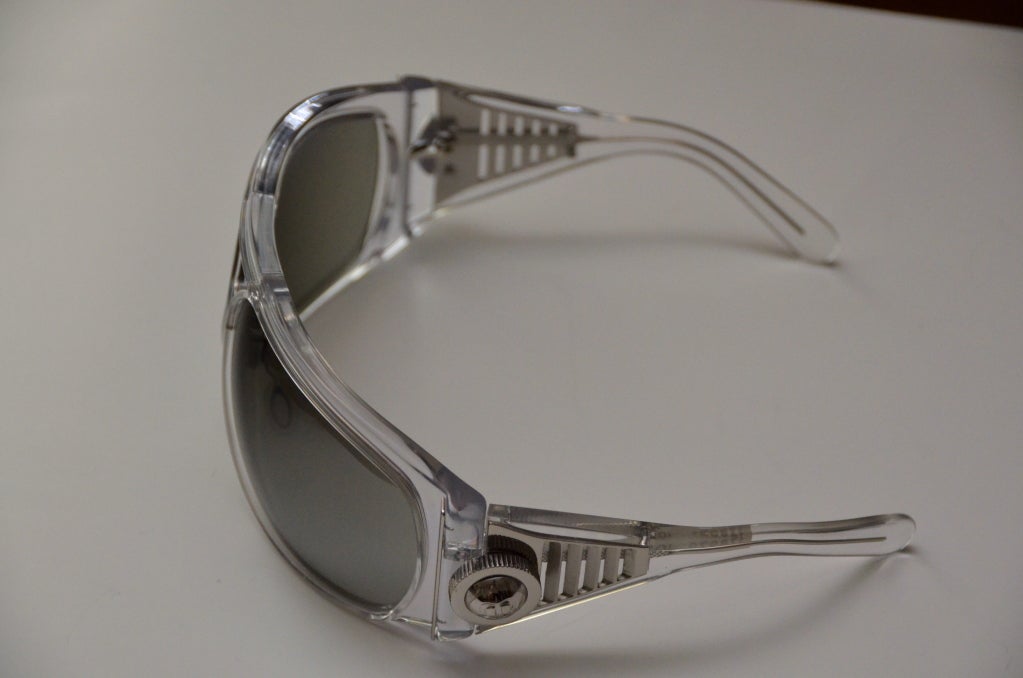 Gris Lunettes de soleil futuristes Balenciaga par Safilo:: collection 2007