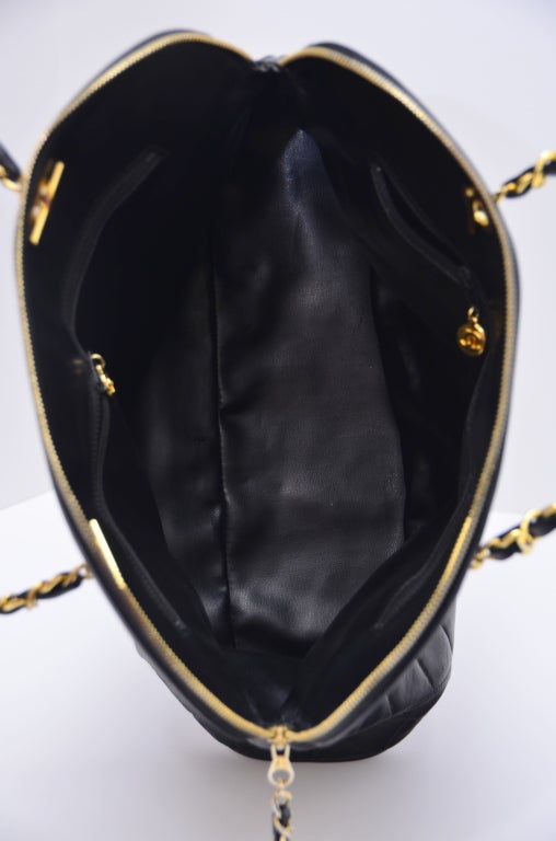Chanel Vintage Black Lambskin Quilted Leather Large Shoulder  Handbag 4