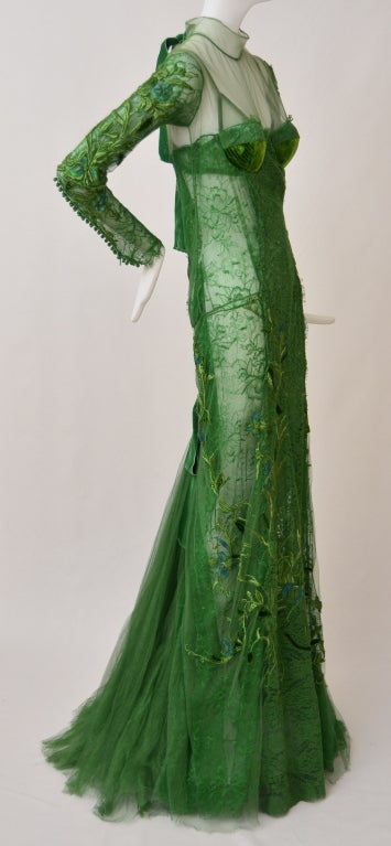 Tom Ford green emerald color embroidered silk satin dress with lace and velvet.The beautiful and talented Kate Bosworth covered the pages of a magazine wearing this equisite  amazing green emerald dress from the TOM FORD A/W 2011 collection.She