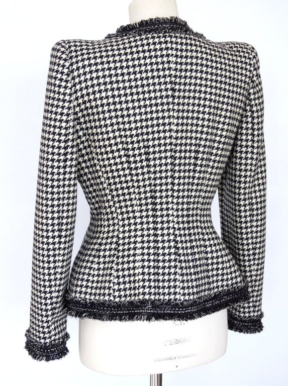 ALEXANDER MCQUEEN jacket black white houndstooth divine New 46 In New Condition In New York, NY