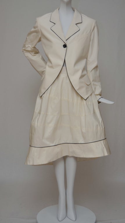 Ysl suit skirt jacket set.New with tags.From 2008 collection.
Made in Italy.Fabric content :100% silk.Jacket and skirt are lined.
Size 42 IT.Color in person is off white.Retail price  $5,000.
Final sale.