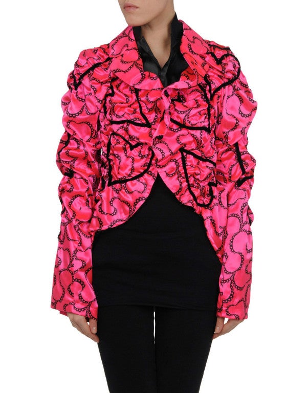 COMME DES GARCONS FW08 PINK  Applique Hearts Jacket S NEW WITH TAGS
FALL/WINTER 2008 
3 Front buttons .Single button on the black liner at neck
3 button sleeve cuff (not functional) -100% acetate. 
Two tone pattern,contrasting trim,lapel