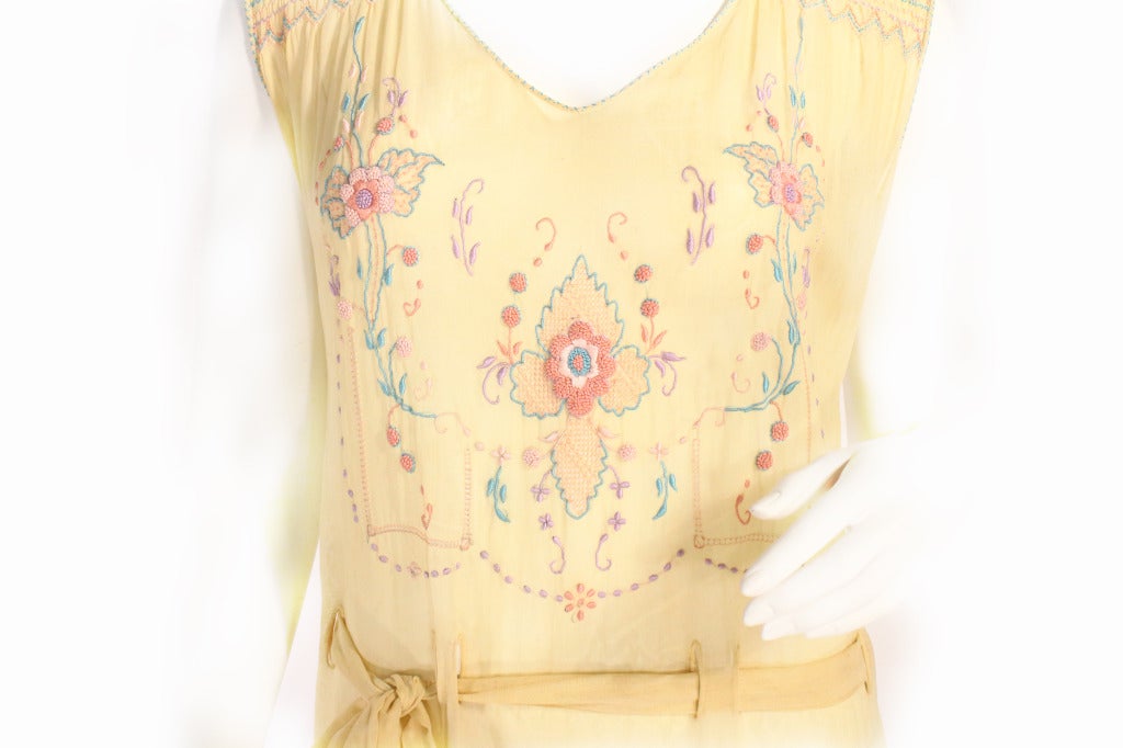 Women's 1920's Floral Embroidered Bohemian Dress