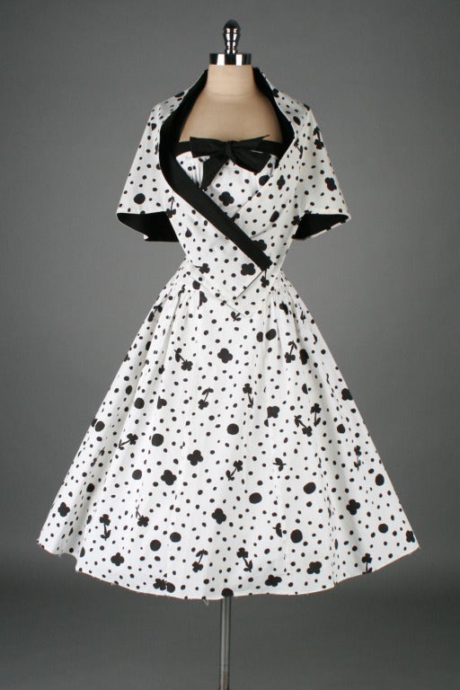 Vintage 1950's Black White Floral Cotton Halter Dress with Wrap In Excellent Condition In Hudson on the Saint Croix, WI