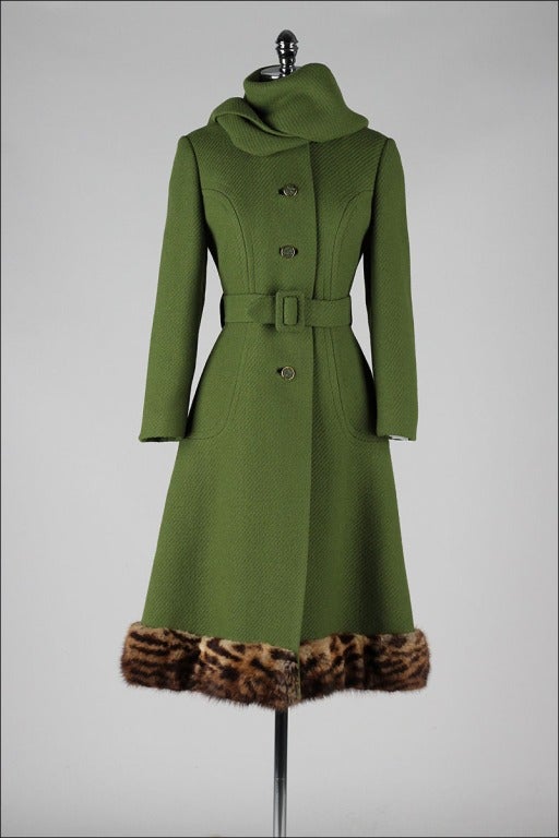 Vintage 1960's Green Wool Coat Leopard Trim Scarf Coat In Excellent Condition In Hudson on the Saint Croix, WI