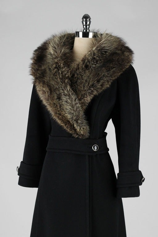 Vintage 1960's Black Wool Coyote Fur Collar Coat 2