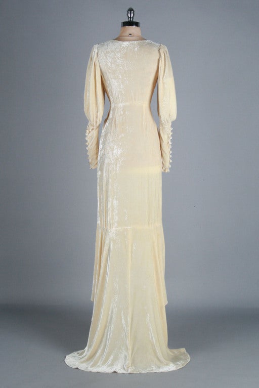 Women's Vintage 1930's Silk Velvet Wedding Dress