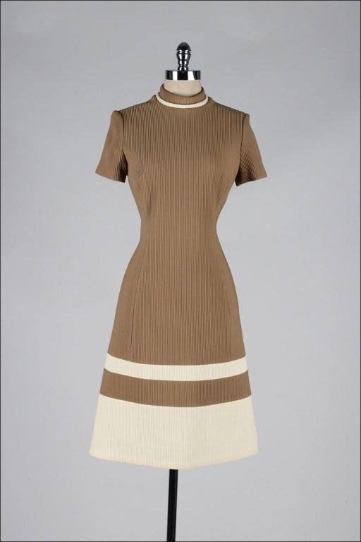 Vintage 1960's Lilli Ann Scarf Neck Dress and Jacket 3