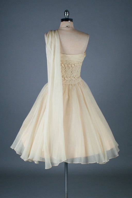 Vintage 1950's One Shoulder Organza Wedding Dress 4
