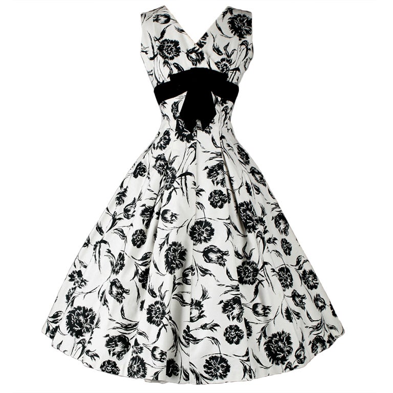 Vintage 1950's Elinor Gay Black White Cotton Floral Dress For Sale