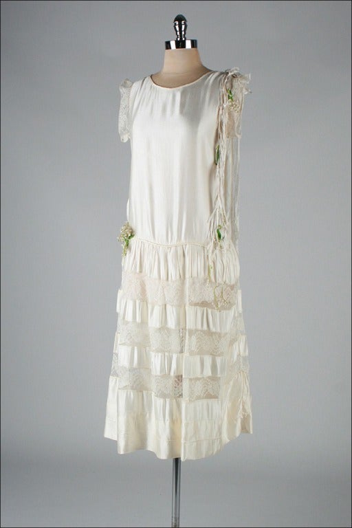 Vintage 1920's Ivory Silk Wedding Dress with Train 4