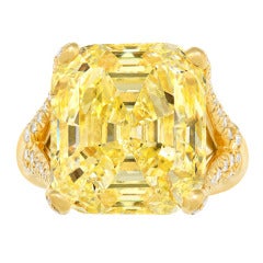 Very Important 14 Carat Intense Yellow Square Emerald Diamond