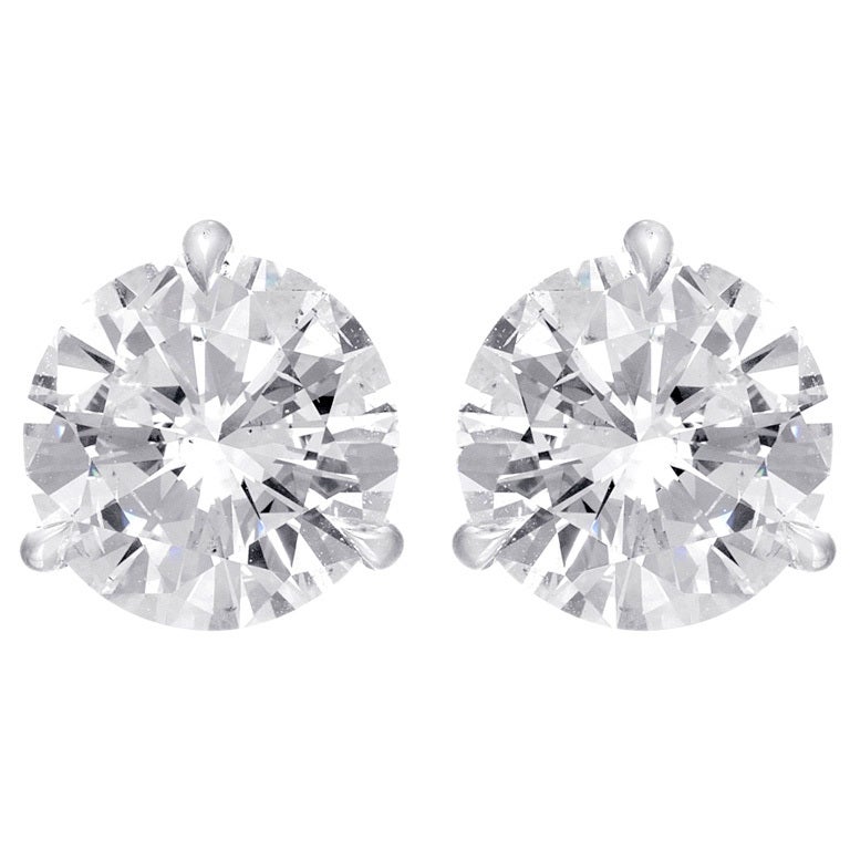 Amazing Pair of Round Diamond Studs 6.09 Carat For Sale