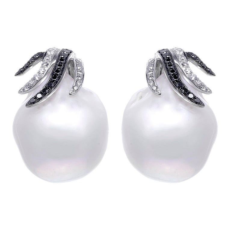 Pearl and Diamond Earrings For Sale