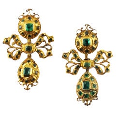 18th century Emerald and Gold Earrings