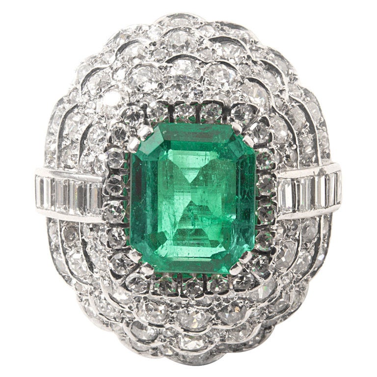 Emerald and diamond ring