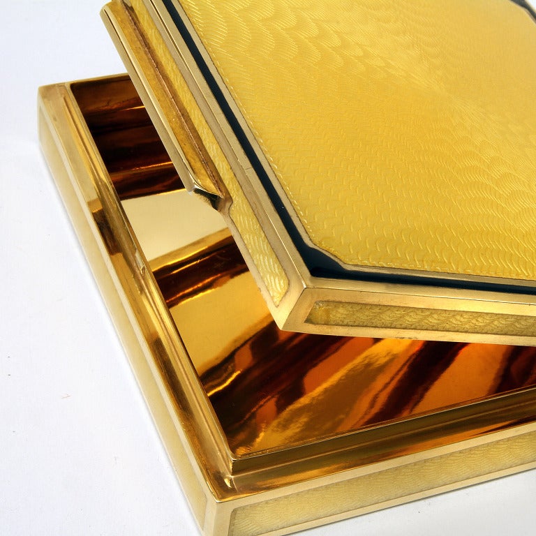 Enamel Guilloche Gold Plated Silver Box In Good Condition In Sarezzo, IT