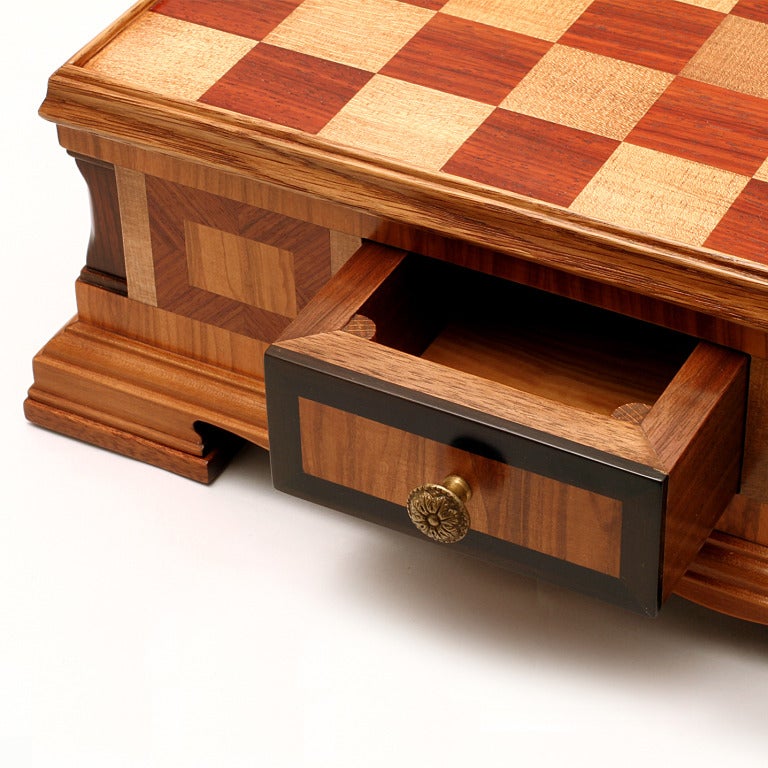 Wonderful Handmade checkerboard in Maple, Olive and Paduc wood , a masterpiece for lovers of Italian mastercrafts, realized with passion and love for wood arts. The wood inlays are  clean and precise. An extremely elegant design by Laura G Art with