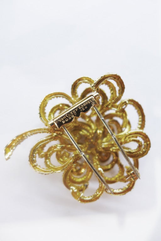 Van Cleef & Arpels Diamond Yellow Gold Flower Brooch