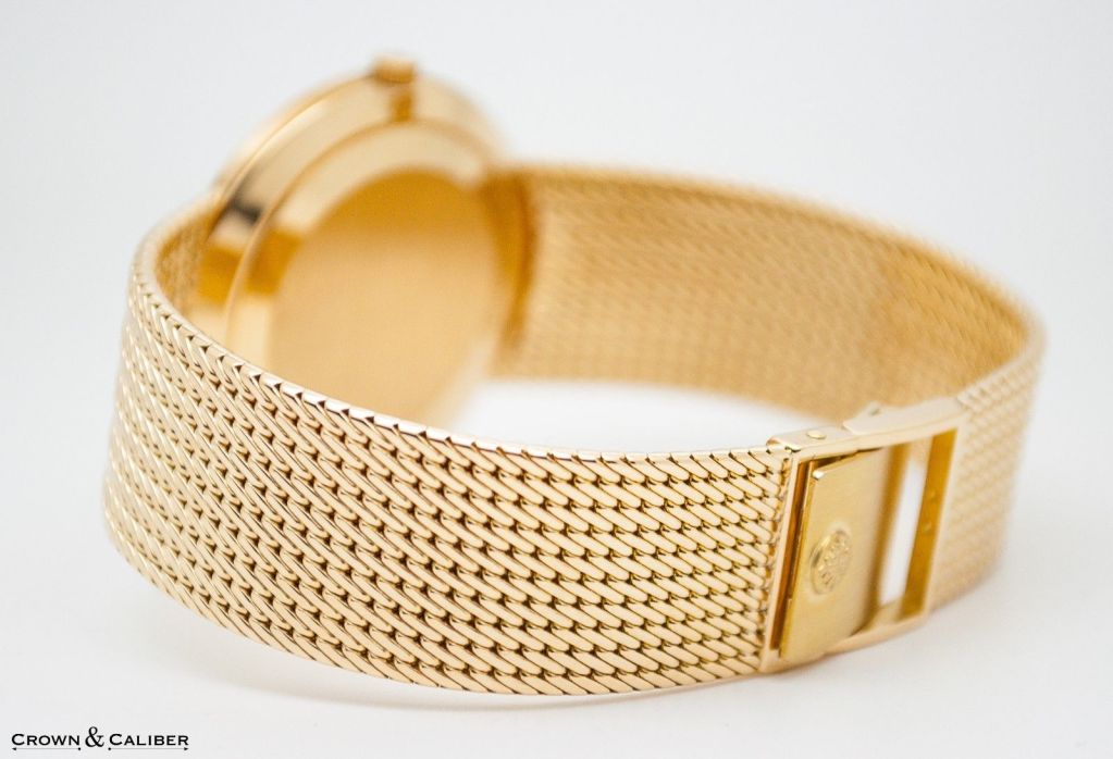 Patek Philippe Yellow Gold Calatrava Wristwatch with Integral Bracelet Ref 3919/5J 1