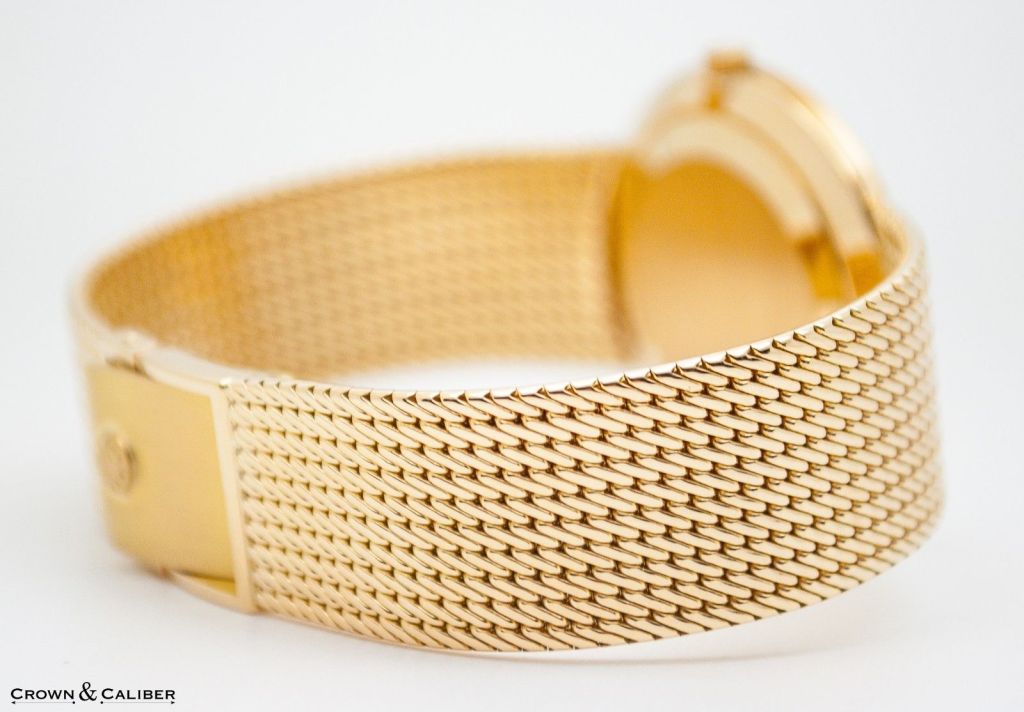 Patek Philippe Yellow Gold Calatrava Wristwatch with Integral Bracelet Ref 3919/5J 3