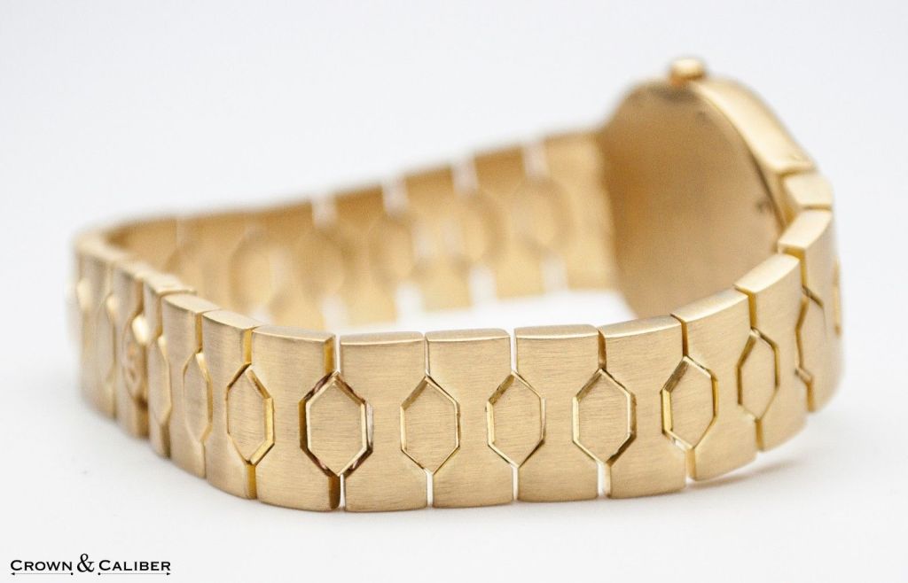 Women's or Men's Vacheron & Constantin Yellow Gold and Diamond Bracelet Wristwatch
