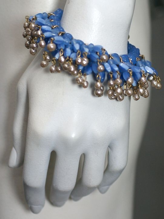 De las mujeres Rara pulsera envolvente con flecos Miriam Haskell en venta