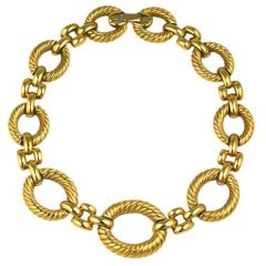 Attractive Gilt Ribbed Chain Link Necklace 11