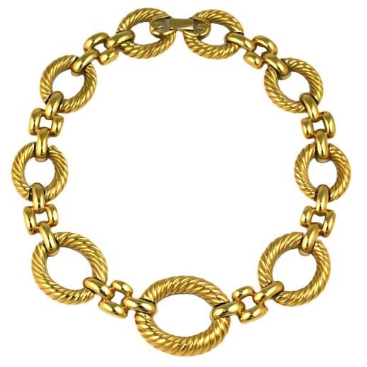 Attractive Givenchy Gilt Ribbed Chain Link Necklace