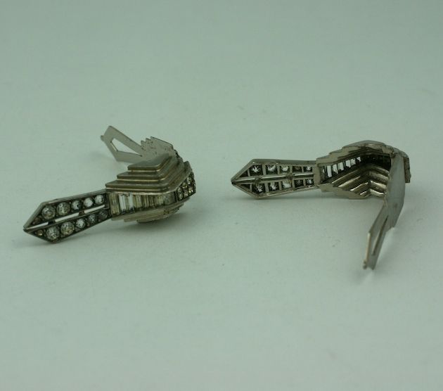 Mecan Machine Age Sterling French Deco Clips In Good Condition For Sale In New York, NY