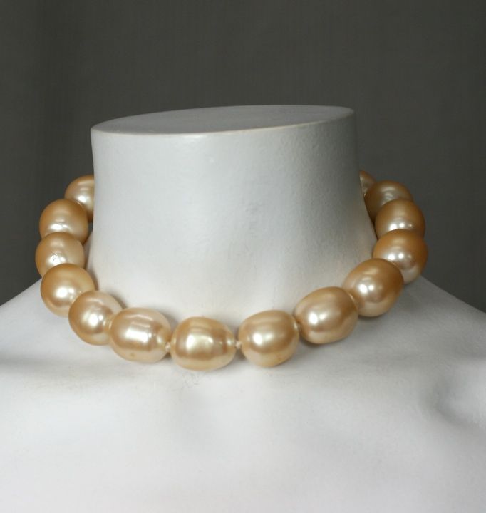 chanel big pearl necklace