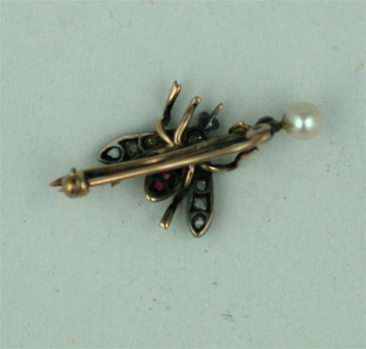 victorian bee brooch