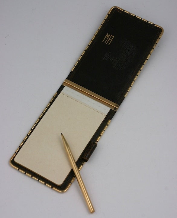 Mark Cross 1940's 14K Alligator Pad and Pencil In Excellent Condition For Sale In New York, NY