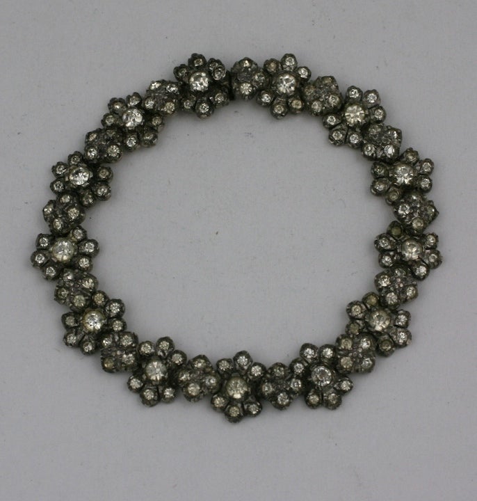 Edwardian Paste Flowerhead Bracelet In Good Condition For Sale In New York, NY