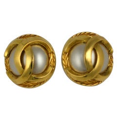 Classic Chanel Logo Earrings 8