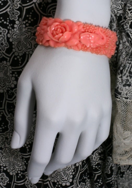 Bracelet jonc terrier déco en celluloïd en vente 2