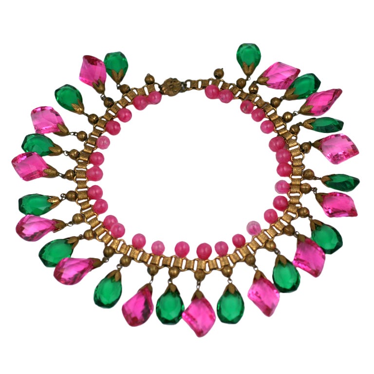Ungewöhnliche tschechische Kristall-Halskette aus Fuschia und Smaragd