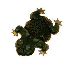 Vintage Art Deco Bakelite Frog Brooch
