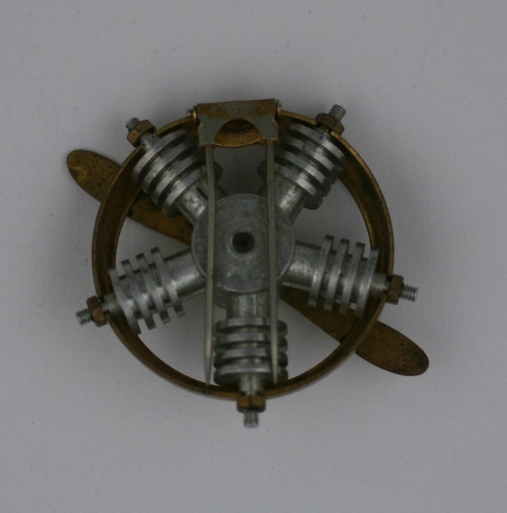 Art Deco Propeller Clip In Excellent Condition In New York, NY