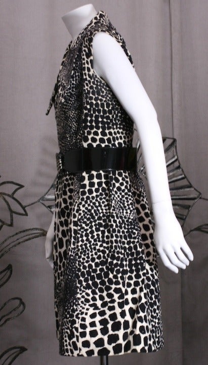 Sleeveless Mini Dress with oversized collar in giraffe printed cotton pique. Patent belt with self fabric buckle. 1960's USA.
Length 36, bust 34, waist 30, hip 40, 
Very Good Condition.