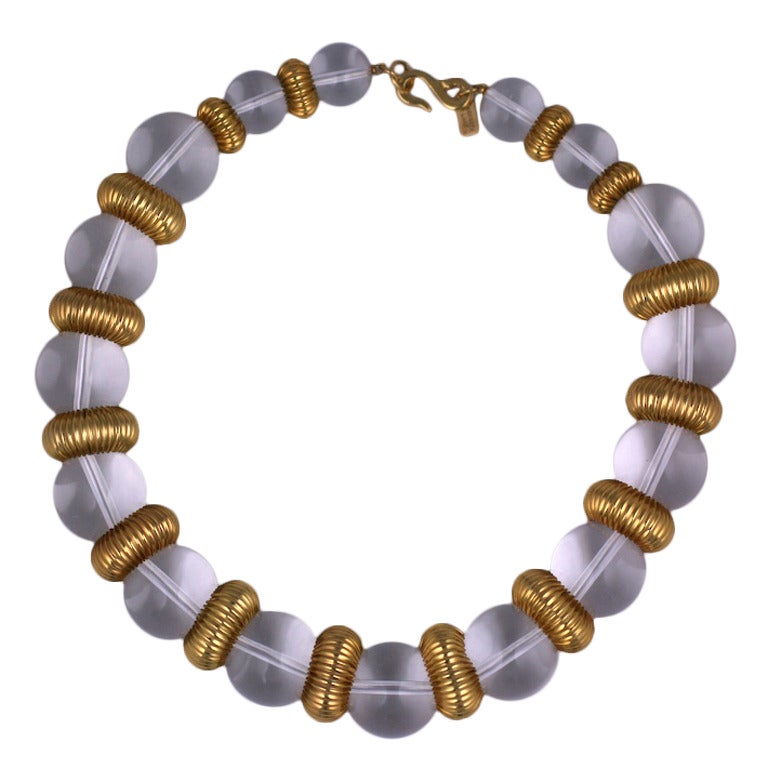 K. J. L Collana in lucite e perline scanalate in vendita