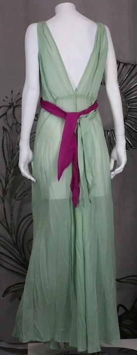 Chiffon Art Deco Celadon- und Fuschia-Kleid im Zustand „Gut“ im Angebot in New York, NY